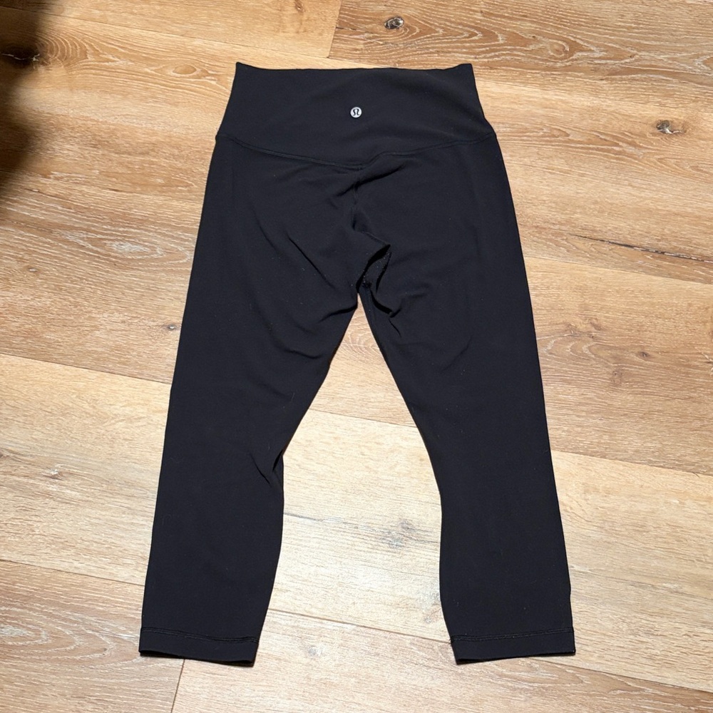 Lululemon black leggings crop 21 - Picture 4 of 7